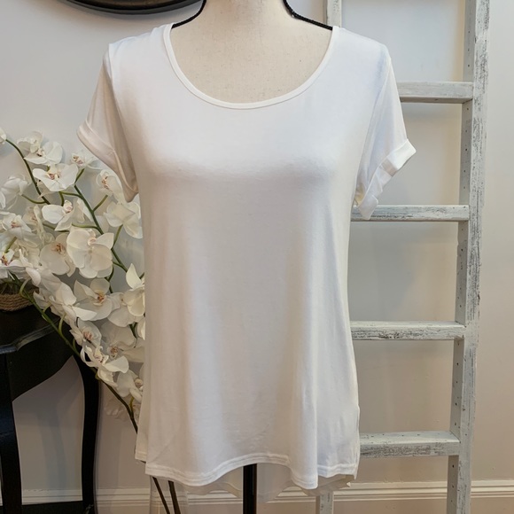 Store Closing‼️ White  Basic T-Shirt - Picture 7 of 7